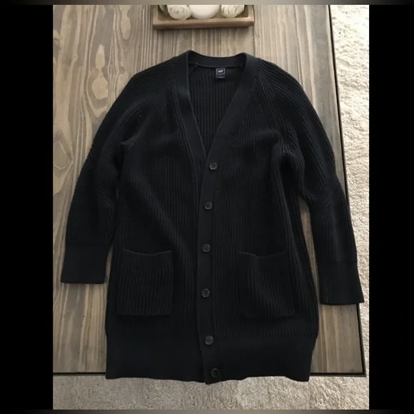 🖤 GAP Black Thick Knit Long Button Cardigan! 🖤 - Picture 3 of 8